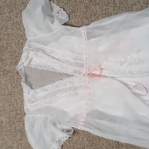 VTG dreamaway nightgown and robe set